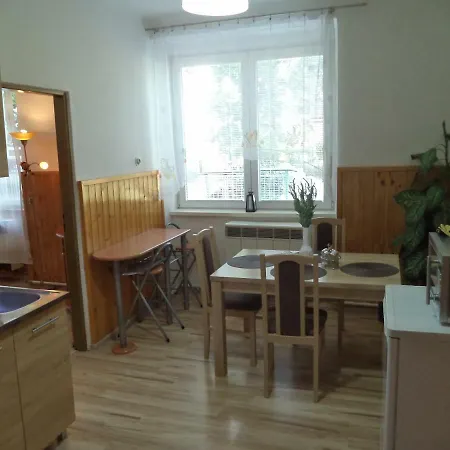 Ubytovani U Granickeho Udoli Lägenhet Znojmo
